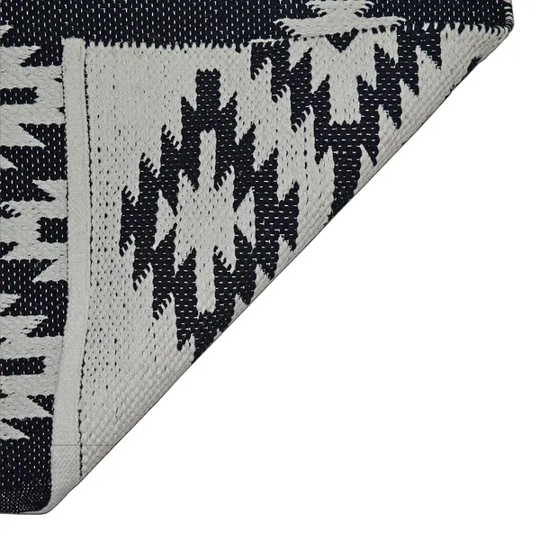 White_&_Black_Handmade_Knitted_Cotton_Kilim_Rug_For_Bedroom,_Livingroom,_Hall,_Kids_Room_(70_X_130_Cm_|__8_Mm_Thick)