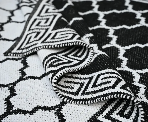 Premium_HandWoven_Rug_For_Livingroom,_Bedroom,_Kids_Room,_etc._Size-_5X8_Feet_Black-White