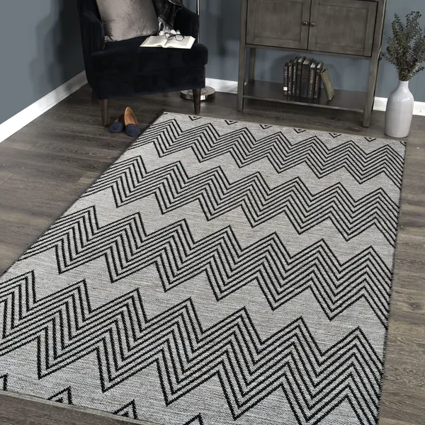 Premium_Handmade_Knitted_Rug_For_Livingroom,_Bedroom,_Kids_Room._Size-_5X8_Feet