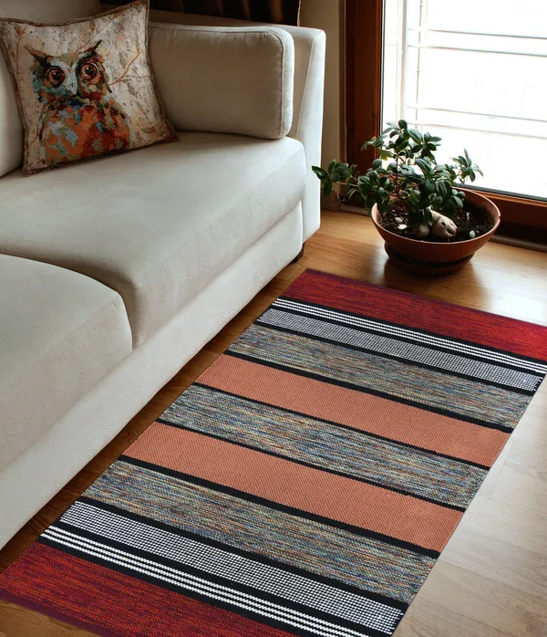 Premium_Handwoven_Area_Rug_for_Home,_3X5_Feet,_Maroon_Multicolor