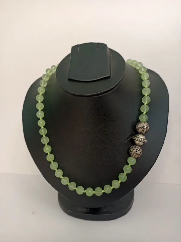 Green_lime_lust_bead_necklace
