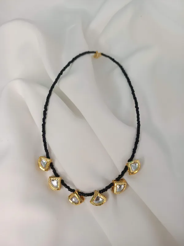 Black_Premium_Kundan_Single_Line_Mangal_Sutra_For_Women