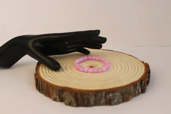 Pink_Bead_Bracelet_For_Women_&_Girls