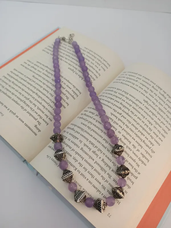Purple_Bead_Necklace
