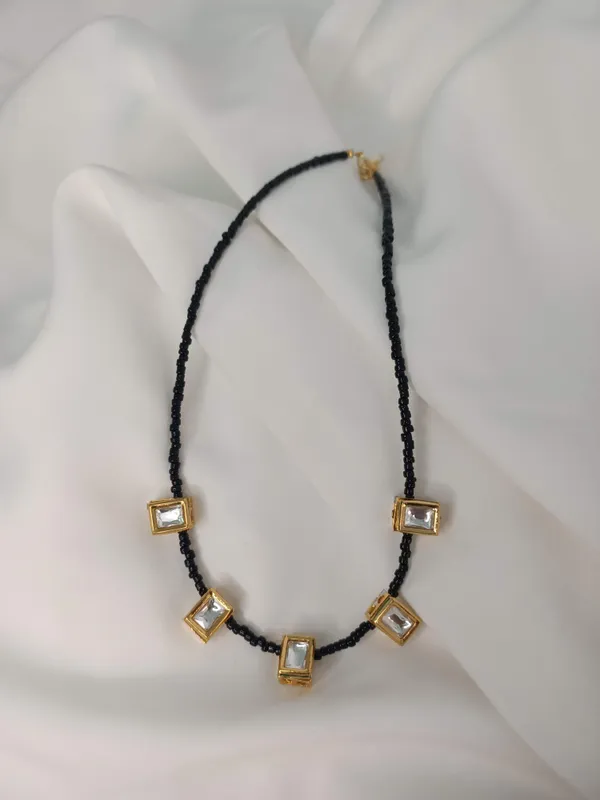 Black_Premium_Square_Kundan_Single_Line_Mangalsutra_For_Women
