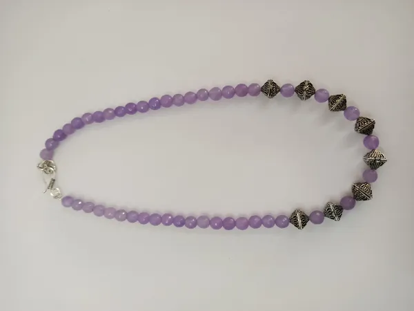 Purple_Bead_Necklace