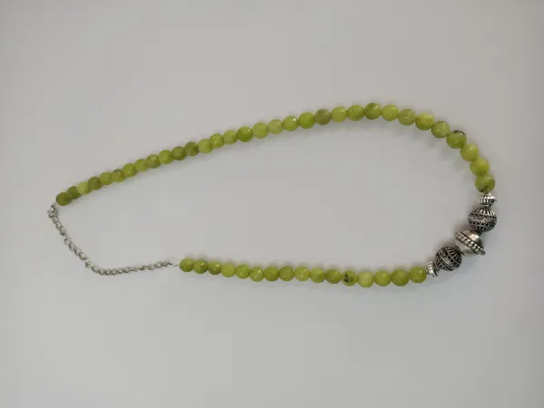 Green_lime_lust_bead_necklace