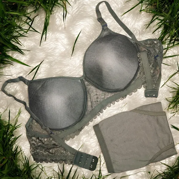 Brand_Padded_Lace_Flower_Print_Lingerie_Set_(Pack_of_3)_-