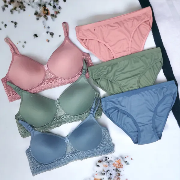 Brand_Padded_Lace_Flower_Print_Lingerie_Set_(Pack_of_3)_-