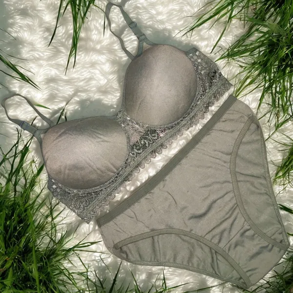 Brand_Padded_Lace_Flower_Print_Lingerie_Set_(Pack_of_3)_-
