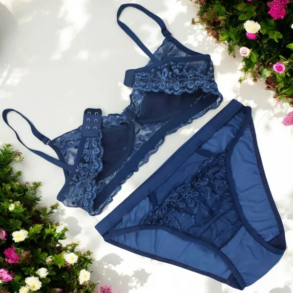 Non-Padded_Fancy_Bra_with_Lace_&_Pallu_Design_–_Purple,_Wine,_Sea_Green_(Pack_of_3)