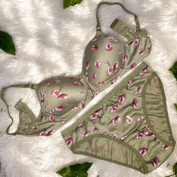 Padded_Flower_Print_Lingerie_Set_(Pack_of_3)
