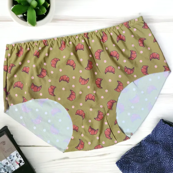 Women's_Lycra_Free_Size_Panty_–_Pack_of_6_|_Soft,_Stretchable,_Comfortable,_and_Top-Selling_Daily_Wear