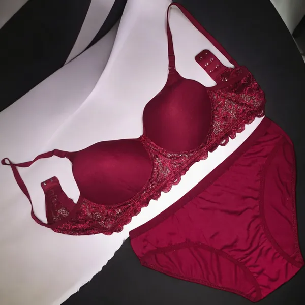 Start_in_Style:_Padded_Lace_Bra_Set_Pack_of_3_|_Pink,_Golden_&_Maroon