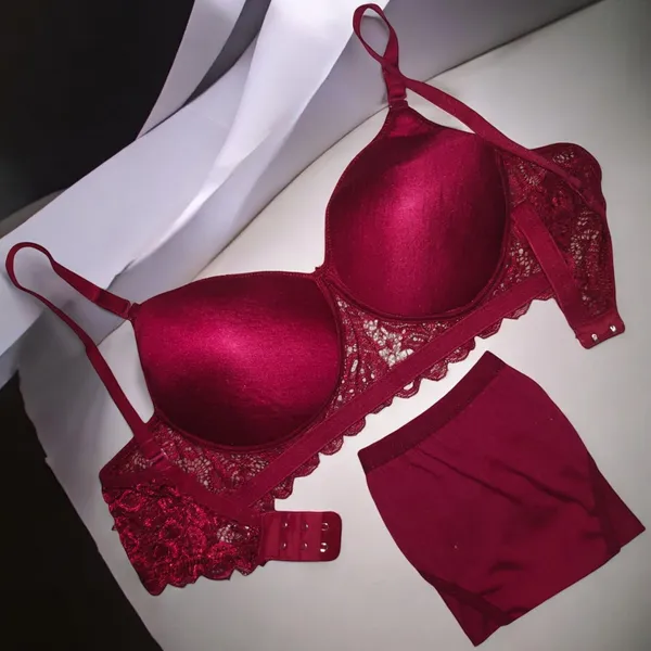 Start_in_Style:_Padded_Lace_Bra_Set_Pack_of_3_|_Pink,_Golden_&_Maroon