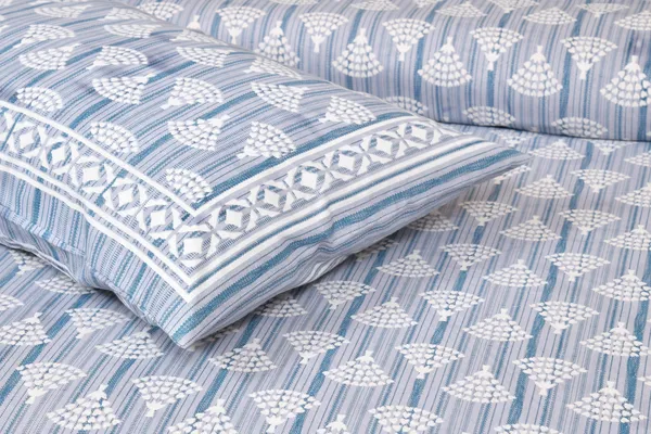 Rajasthani_Jaipuri_Traditional_Cotton_King_Size_Bedsheet_with_2_Pillow_Cover_(Blue)