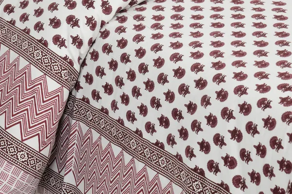 Rajasthani_Jaipuri_Traditional_Cotton_King_Size_Bedsheet_with_2_Pillow_Cover_(Brown_&_White)