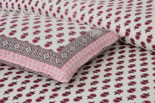 Rajasthani_Jaipuri_Traditional_Cotton_King_Size_Bedsheet_with_2_Pillow_Cover_(Maroon,_Pink_&_White)
