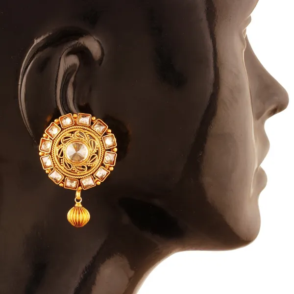 Gold_Women_Fashion_Indian_Bollywood_Anniversary_Wear_Stud_Earrings