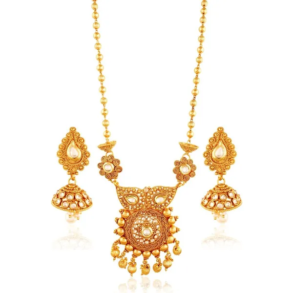 Gold_Traditional_Ethnic_White_Diamond_Wedding_Jewellery_Pendant_Set_For_Women