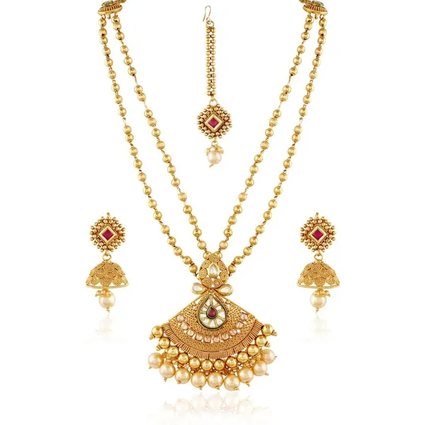 Gold_Two_Layer_White_Pearl_Pendant_Set_With_Maang_Tika_For_Women