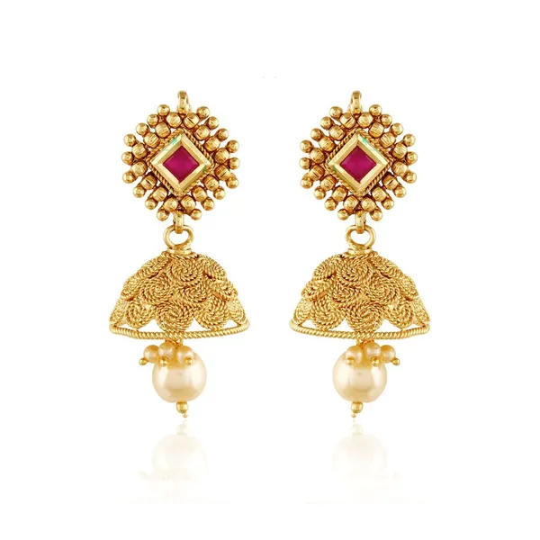 Gold_Two_Layer_White_Pearl_Pendant_Set_With_Maang_Tika_For_Women