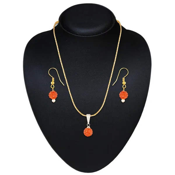 Gold_Light_Weight_Pearl_Pendant_For_Women