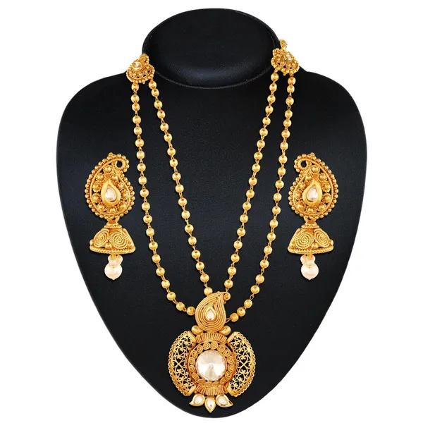 Gold_Two_Layered_Paisley_Design_Rajwadi_Pendant_Set