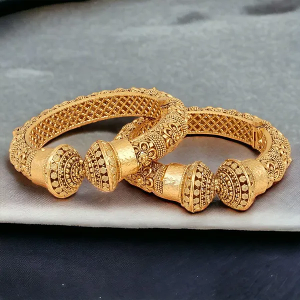 Gold_Plated_Set_Of_2_Traditional_Rajwadi_Jewellery_Inspired_Ethnic_Filigree_Style_Screw_Closure_Bangles/Kada/Festive_Bangles_For_Women_And_Girls_(2.4)