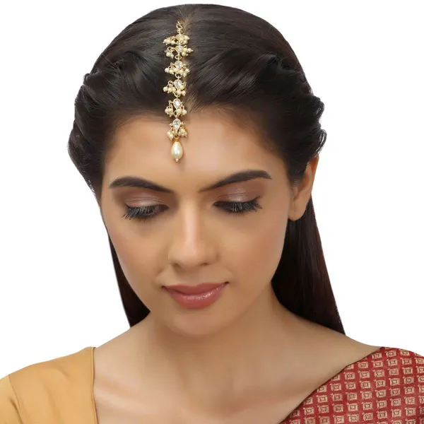 Gold_Traditional_Delicate_Gold_Plated_Kundan_Maang_Tikka_For_Women_|_Gifting_For_Karwachauth