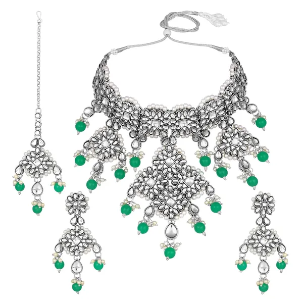 Silver_Gold_Plated_Traditional_Handcrafted_Faux_Kundan_&_Pearl_Studded_Bridal_Choker_Necklace_Set_With_Earrings_&_Maang_Tikka_For_Women_And_Girls