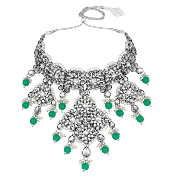 Silver_Gold_Plated_Traditional_Handcrafted_Faux_Kundan_&_Pearl_Studded_Bridal_Choker_Necklace_Set_With_Earrings_&_Maang_Tikka_For_Women_And_Girls