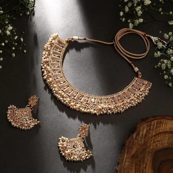 Gold_Antiquerajwadi_Matte_Gold_Plated_Semi_-_Precious_Stones_Studded_Statement_Necklace_With_Earrings_And_Maang_Tika_For_Women_And_Girls