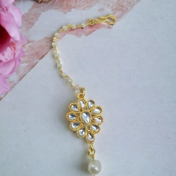 Gold_&_White_Gold_Plated_Traditional_Stunning_Kundan_And_Pearls_Embellished_Floral_Design_Elegant_And_Stylish_Maang_Tika_For_Women_And_Girls_Pack_Of_1