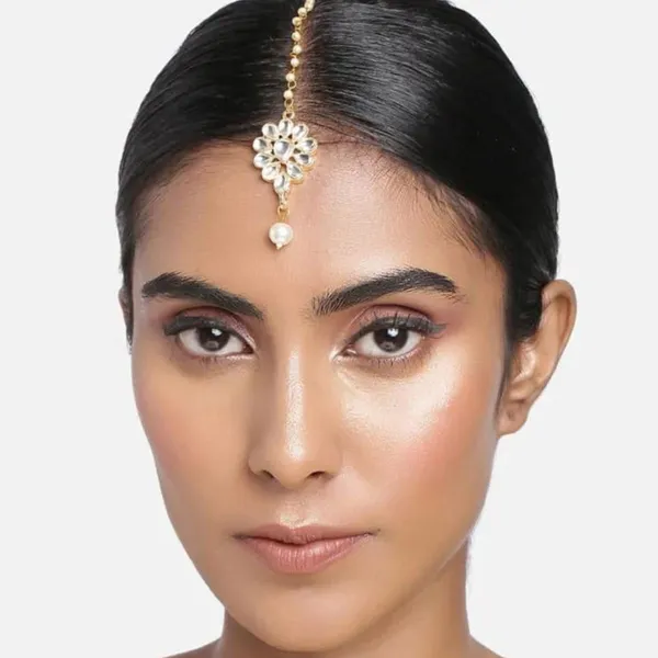 Gold_&_White_Gold_Plated_Traditional_Stunning_Kundan_And_Pearls_Embellished_Floral_Design_Elegant_And_Stylish_Maang_Tika_For_Women_And_Girls_Pack_Of_1