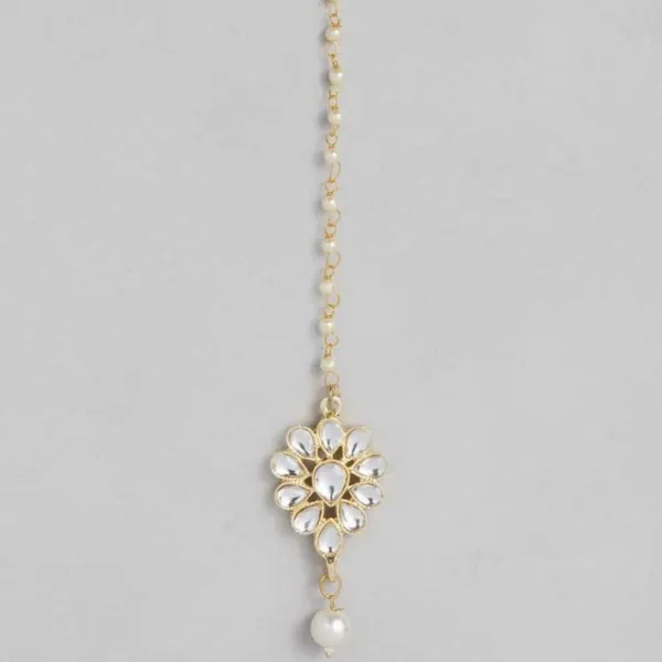 Gold_&_White_Gold_Plated_Traditional_Stunning_Kundan_And_Pearls_Embellished_Floral_Design_Elegant_And_Stylish_Maang_Tika_For_Women_And_Girls_Pack_Of_1