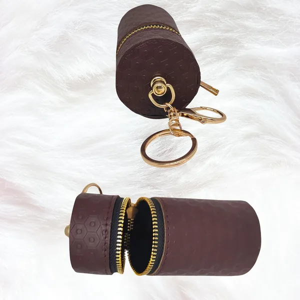 Leather_Keychain_Bag_Decorative_Pendent_For_Backpack_Wallet_Purse_Charm_Gift_For_Girls_&_Women_(9.5_X_4.5_X_4.5_Cm;_25_G)