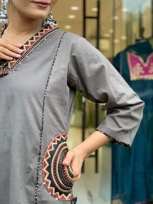 Grey_Cotton_Embroidered_Kurta_Set_For_Women