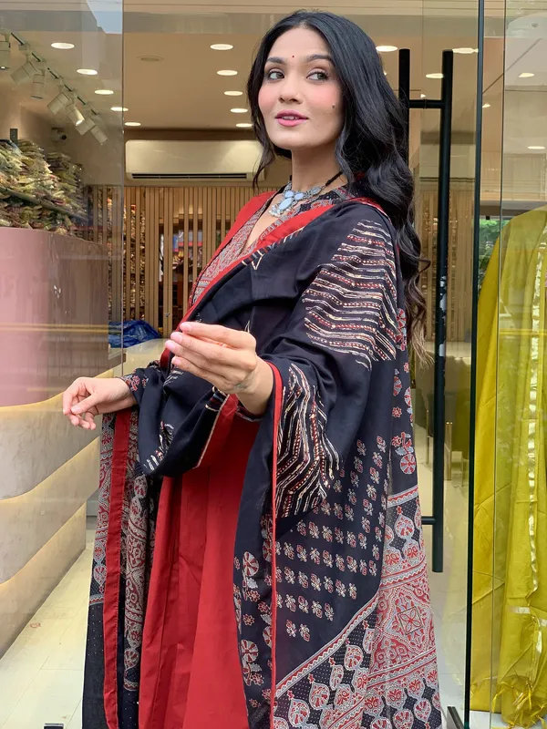 Maroon_Cotton_Printed_Kurta_Set_For_Women