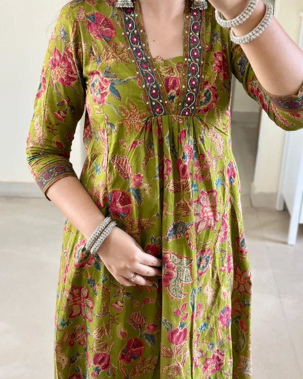 Green_Cotton_Printed_Kurta_Set_For_Women