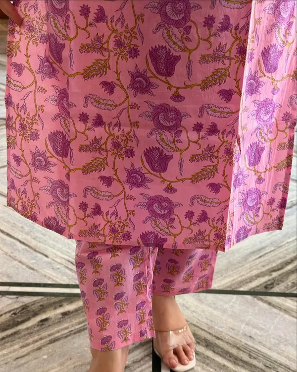 Light_Pink_Cotton_Printed_Kurta_Set_For_Women