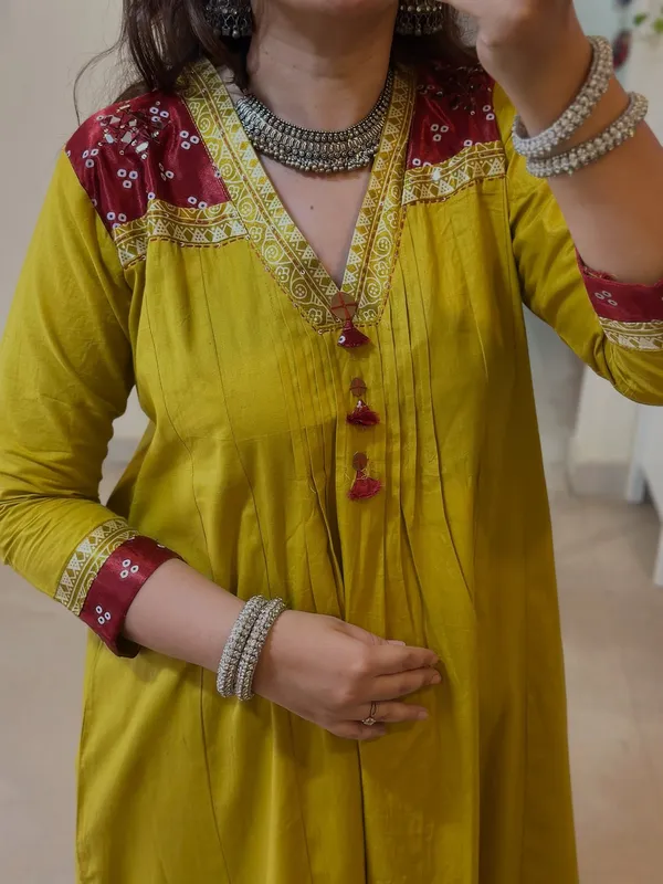 Yellow_Cotton_Printed_Kurta_Set_For_Women