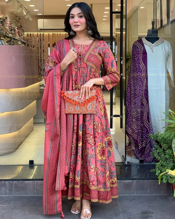 Pink_Cotton_Printed_Kurta_Set_For_Women