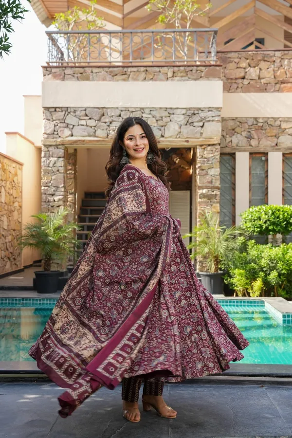 Maroon_Cotton_Printed_Kurta_Set_For_Women