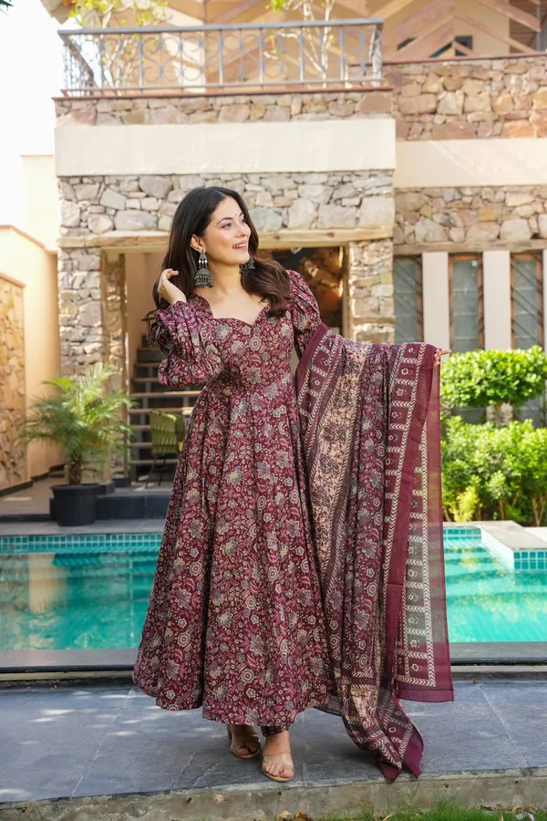Maroon_Cotton_Printed_Kurta_Set_For_Women