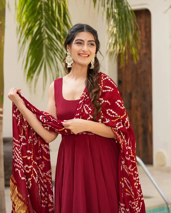 Red_Cotton_Printed_Kurta_Set_For_Women