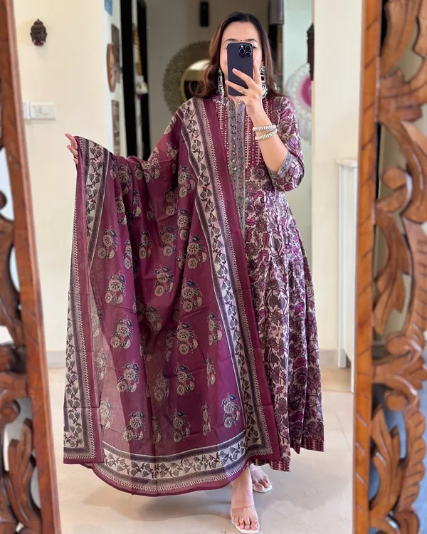 Purple_Cotton_Printed_Kurta_Set_For_Women