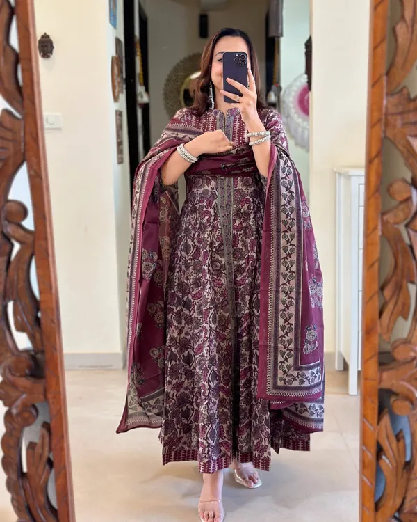 Purple_Cotton_Printed_Kurta_Set_For_Women