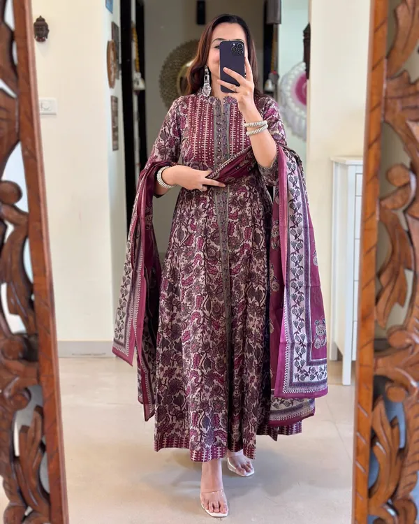 Purple_Cotton_Printed_Kurta_Set_For_Women