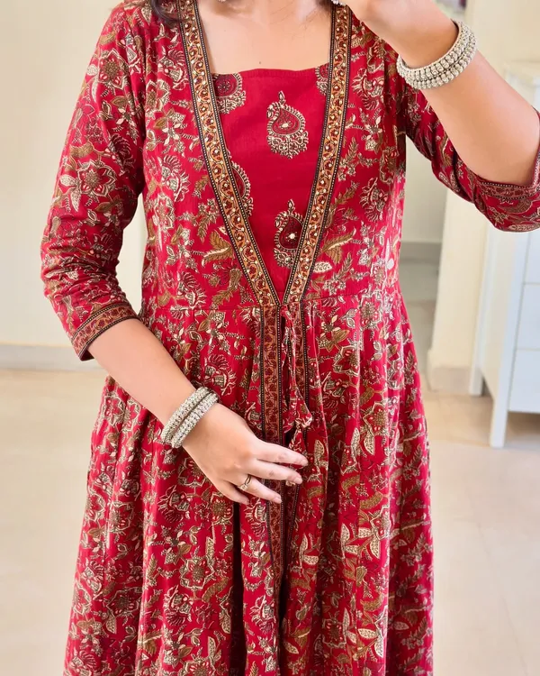 Red_Cotton_Printed_Kurta_Set_For_Women